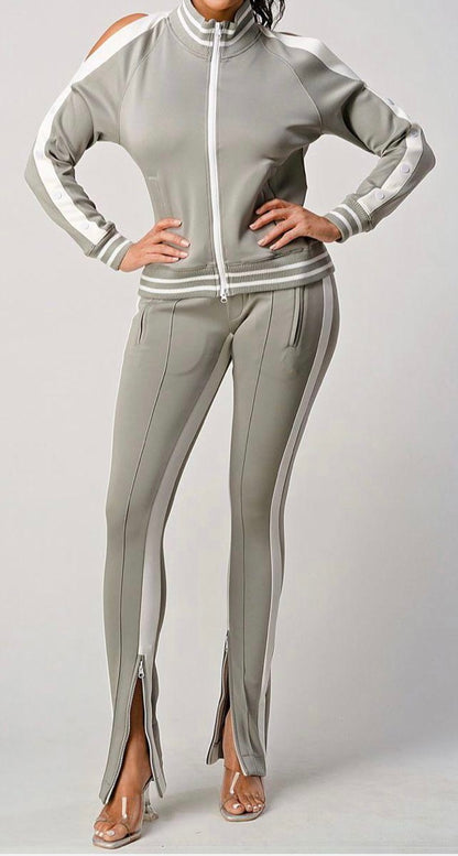The Heather Grey Peek a Boo Set